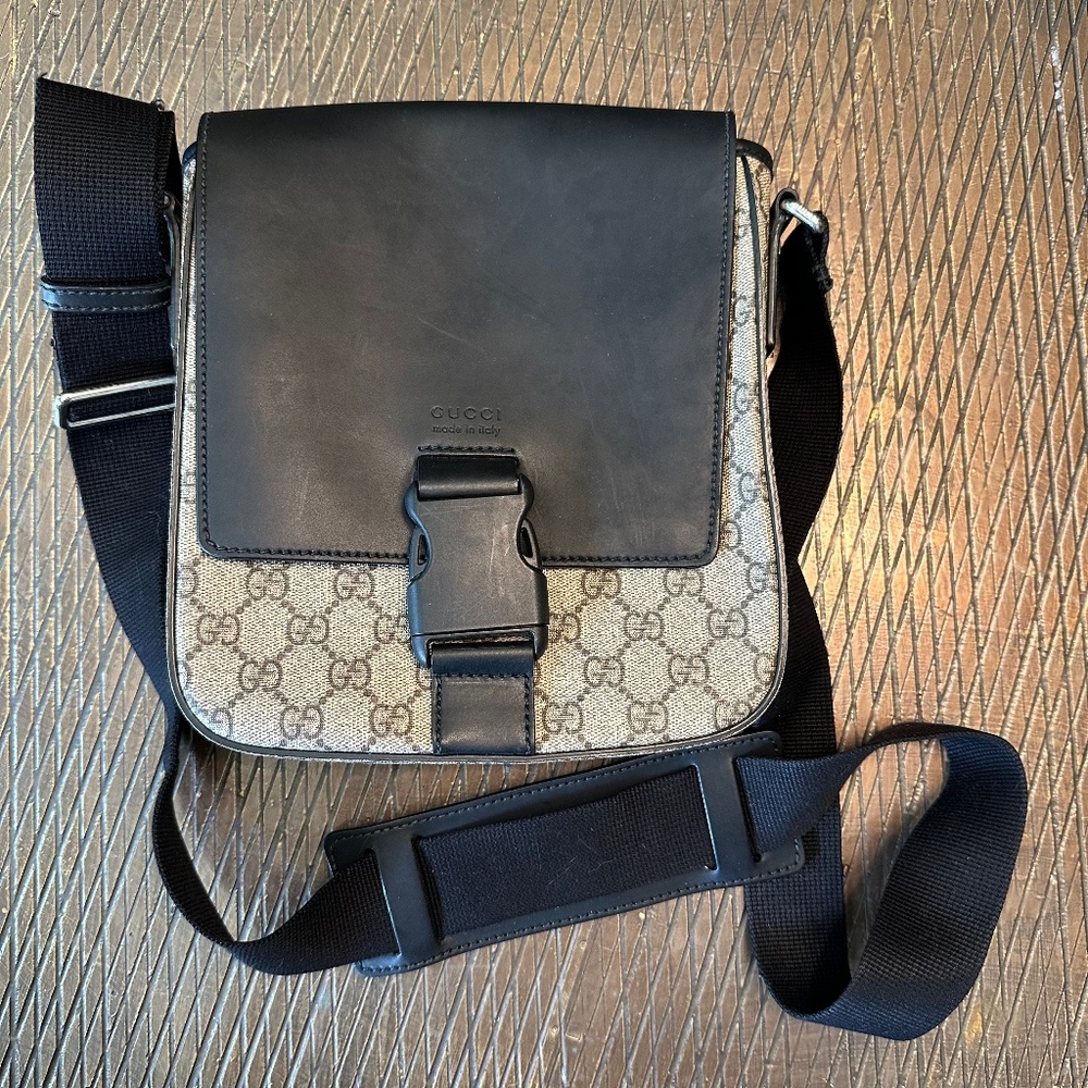 Gucci GG Buckle Leather Flap Messenger Bag